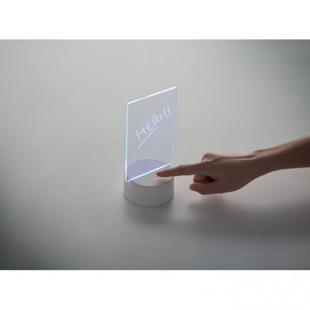 LEDMEMO užrašų lenta su LED apšvietimu LEDMEMO užrašų lenta su LED apšvietimu