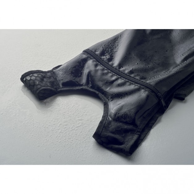 CONFI sportinė kuprinė su vandens rezervuaru