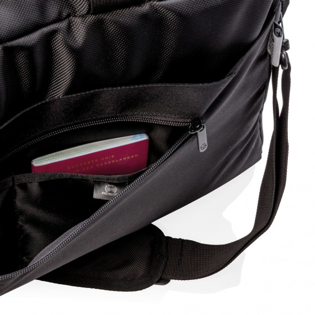 Swiss Peak RFID sportinis krepšys su plačiu lagamino atidarymu